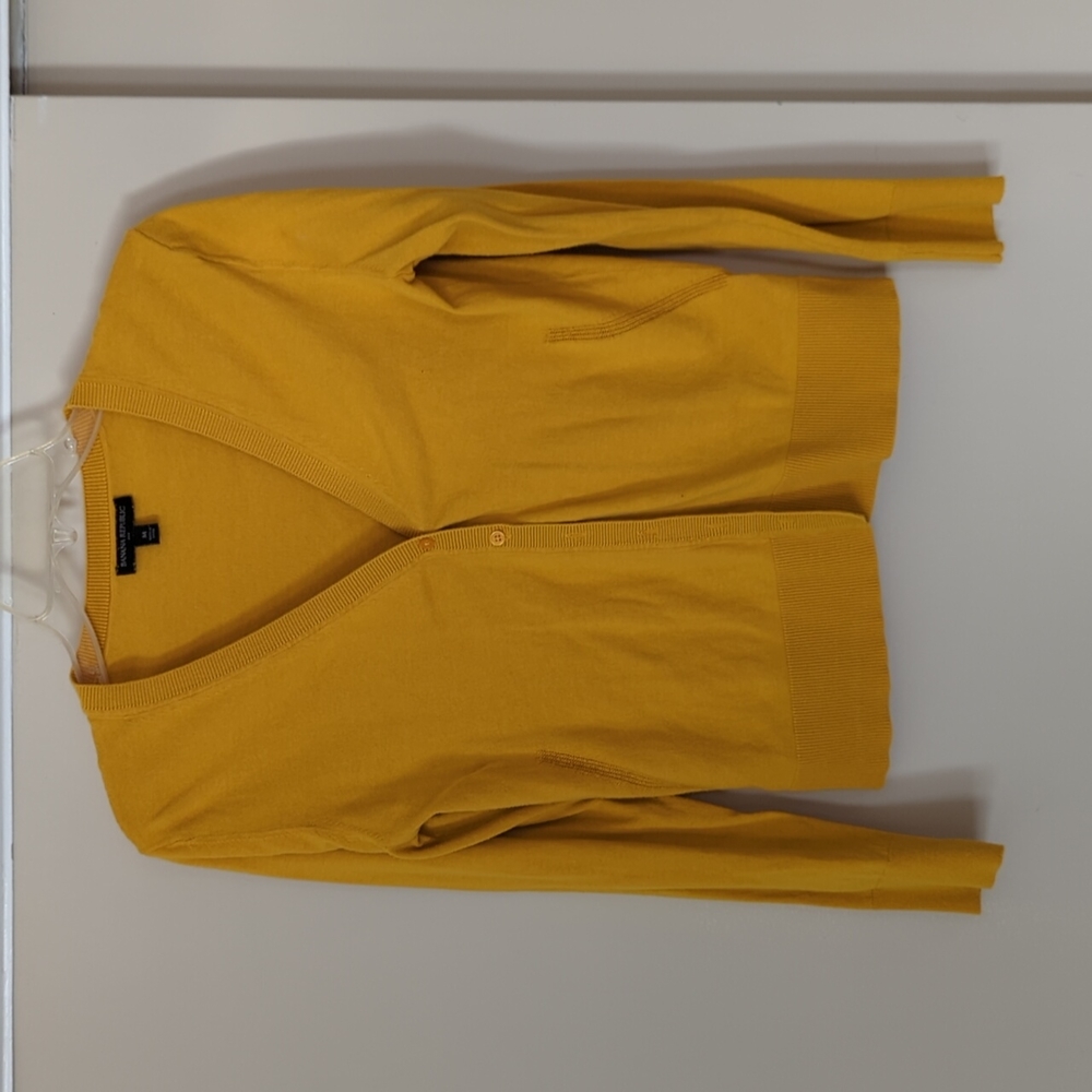 V-neck cardigan